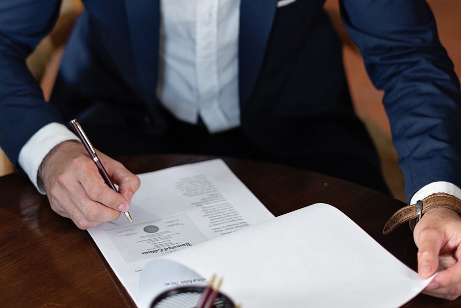 How to Draft a Bulletproof Travel Agency Client Agreement (With Free Attorney Terms)